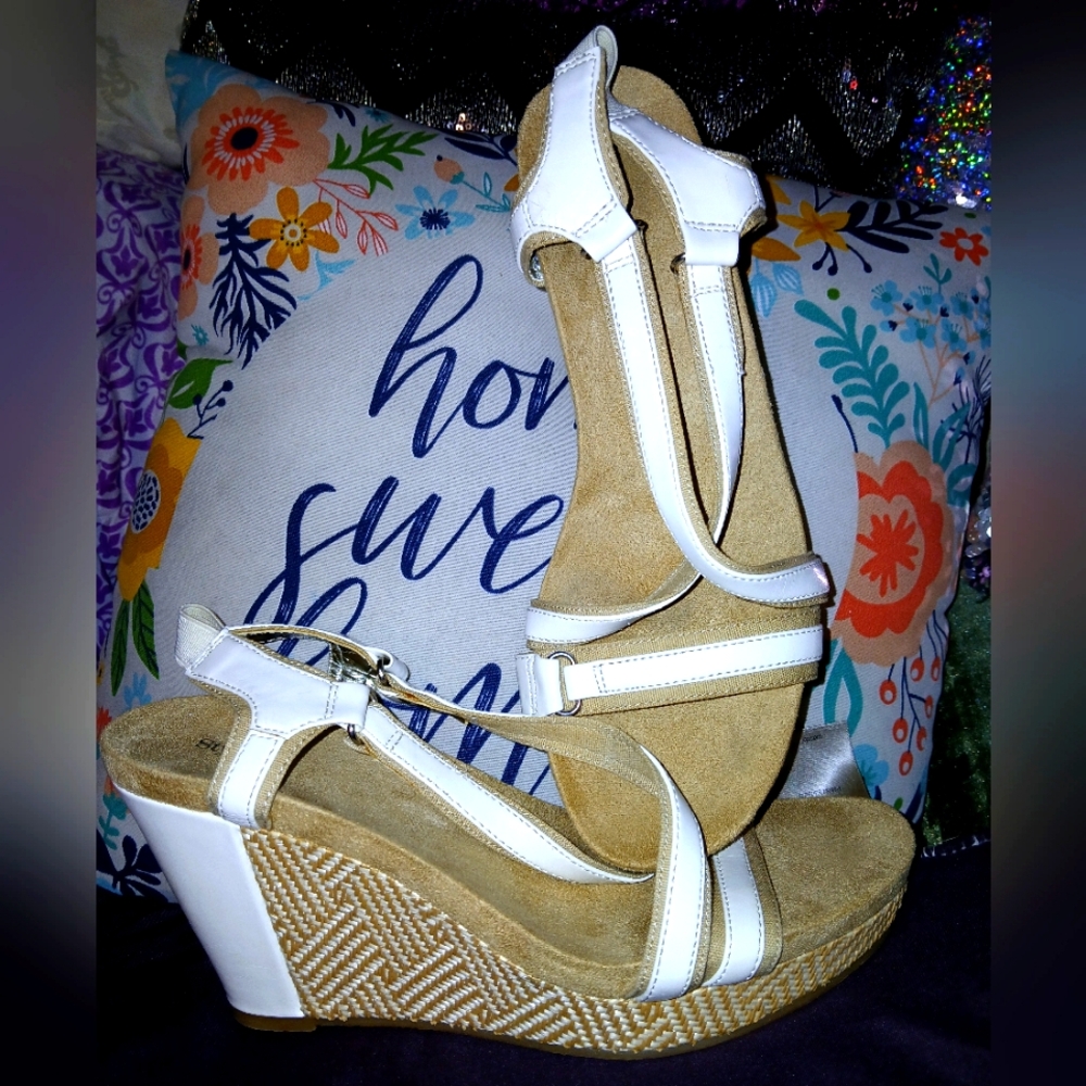 🎈Style & Co🎈BUY 1 GET 1 FREE💥 Wedge Pattern Sandals Sz 7M
